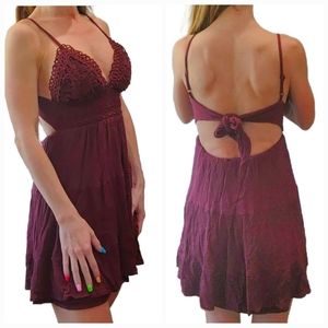 XS marroon summer flowy Windsor dress.